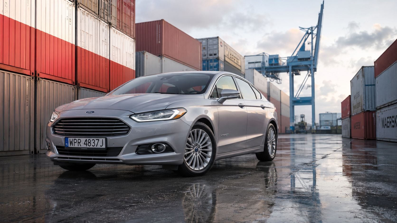 Ford Fusion Hybrid: Посібник для польських покупців